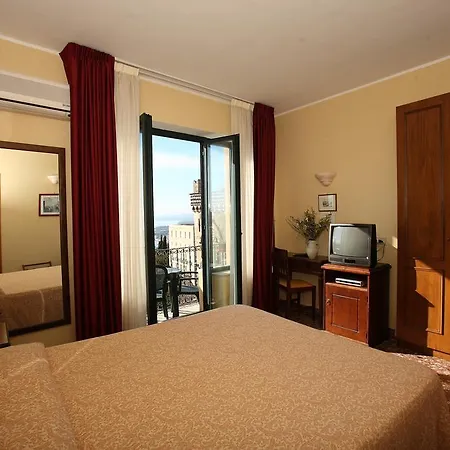 Hotel Del Corso 3*